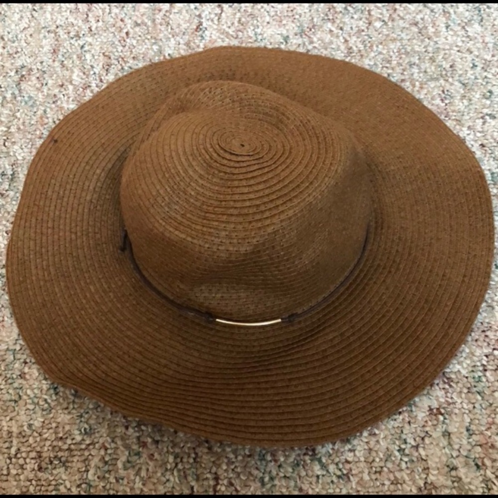 Brown Sun Hat, nice brim for sun protection